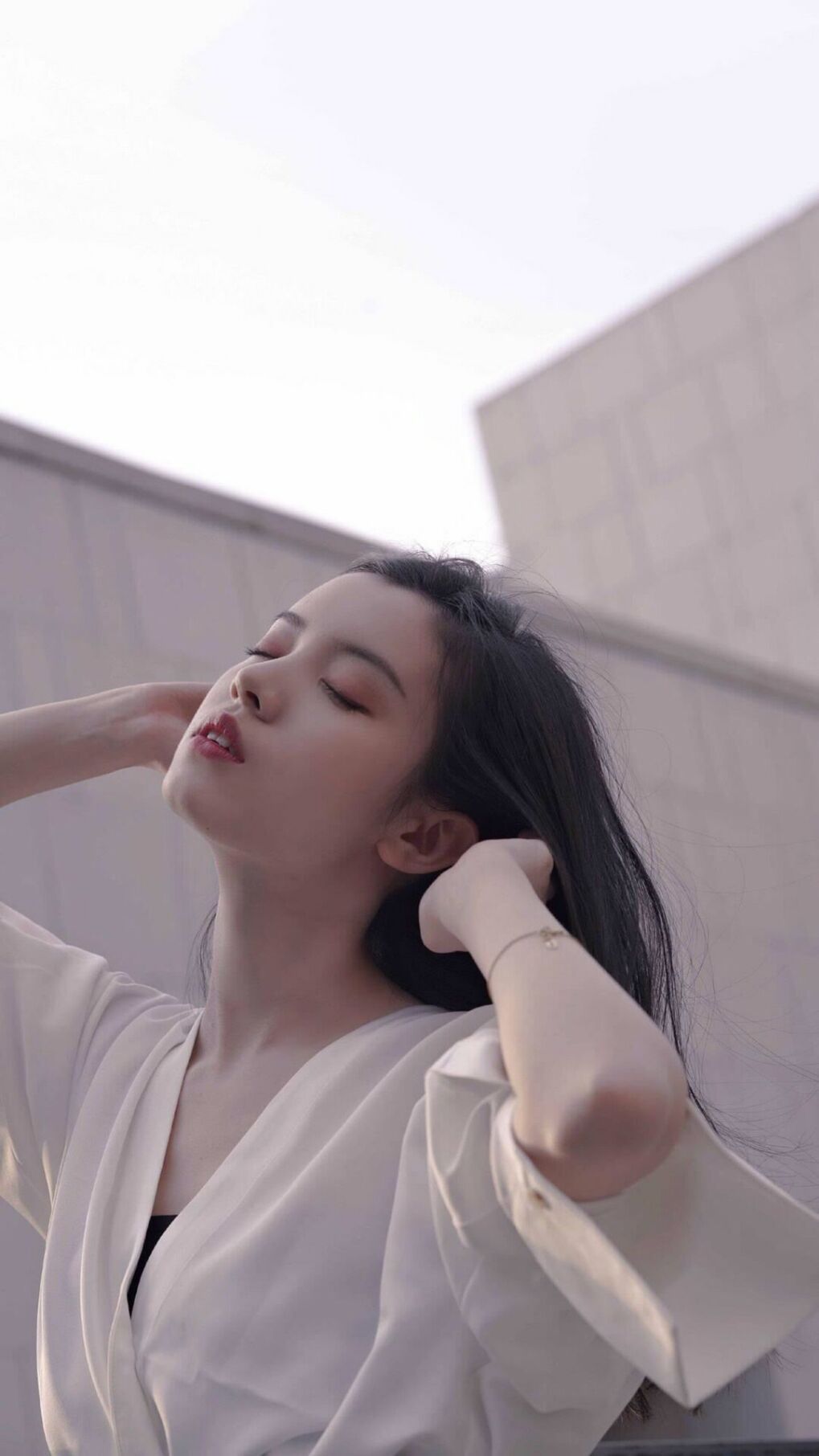 爱游戏官网-“明星私生活：场外趣味爱好全揭秘”，明星私下日常生活